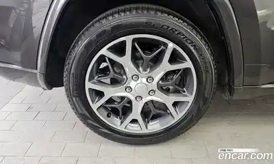 Jeep Cherokee 2019 3.6 автомат (гидро), миниатюра 5