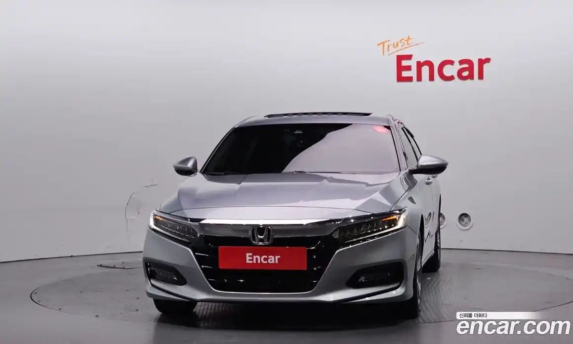 Honda Accord 2019 1.5 автомат (гидро), фото 3