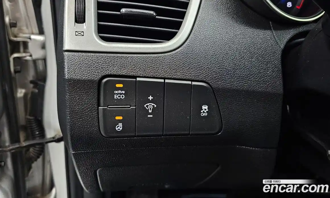 Hyundai Avante 2013 1.6 автомат (гидро), фото 23