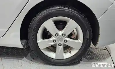 Hyundai Avante 2013 1.6 автомат (гидро), миниатюра 6