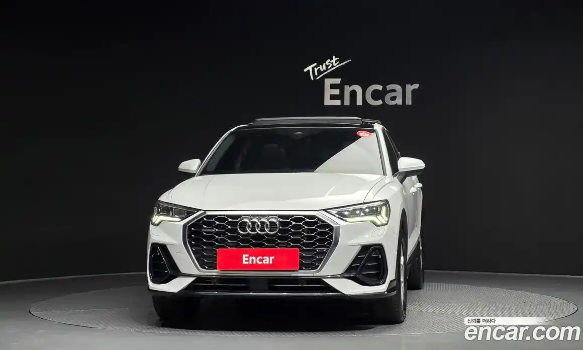 Audi Q3 2023 2.0 гидро, фото 3