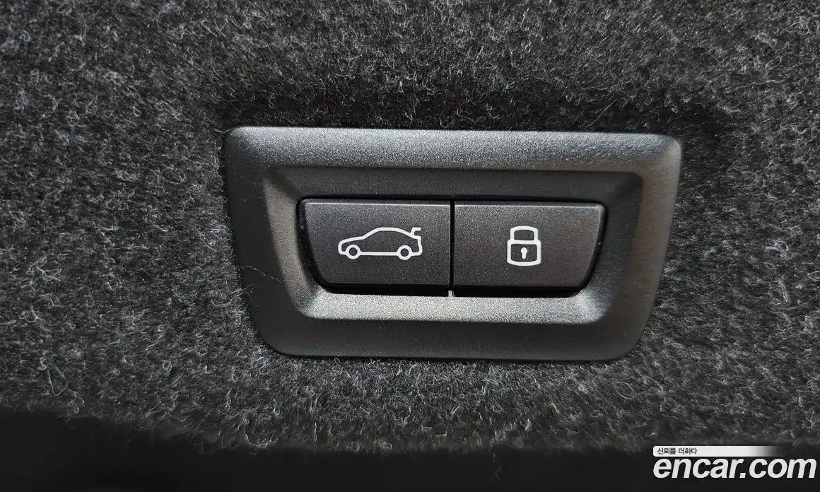 BMW 5-Series 2025 2.0 гидро, фото 18
