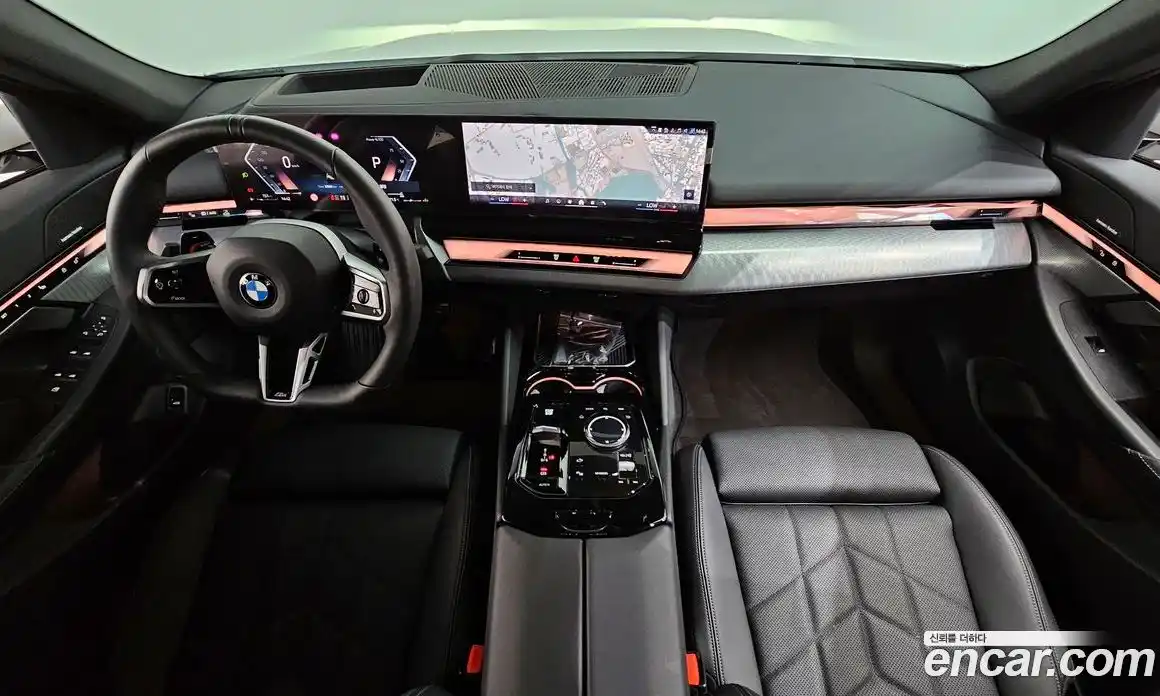 BMW 5-Series 2025 2.0 гидро, фото 7