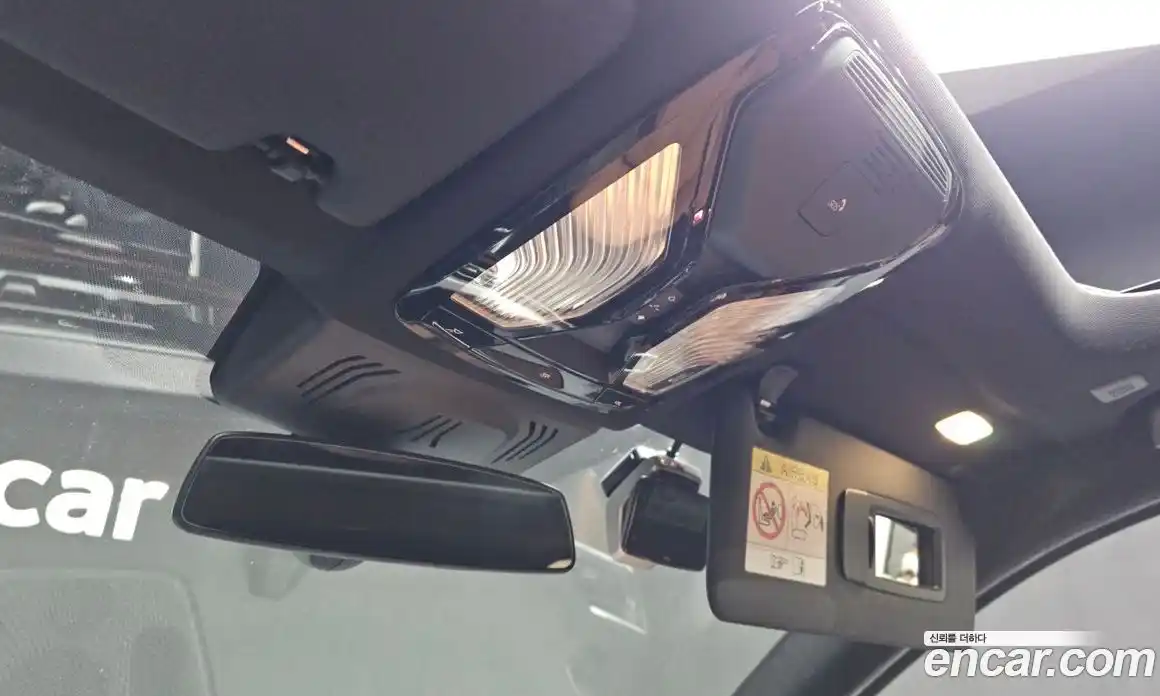 BMW 3-Series 2024 2.0 гидро, фото 32