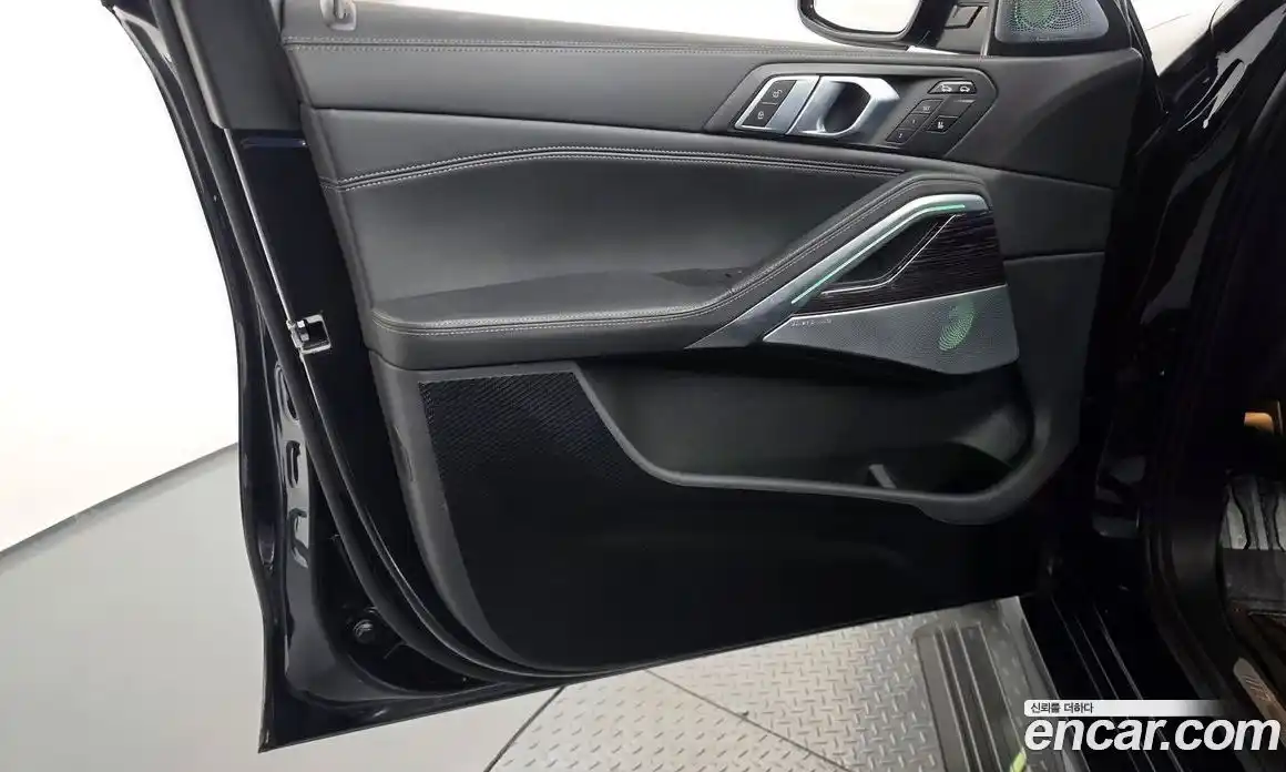 BMW X6 2024 3.0 гидро, фото 14