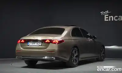 Mercedes-Benz E-Class 2025 2.0 гидро, миниатюра 2