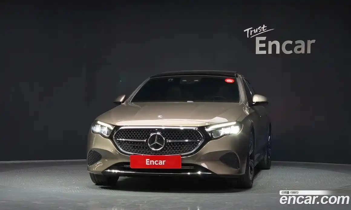 Mercedes-Benz E-Class 2025 2.0 гидро, фото 3