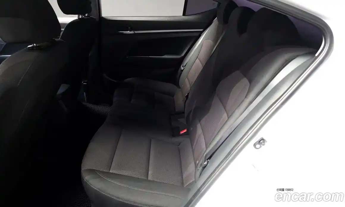 Hyundai Avante 2018 1.6 гидро, фото 16