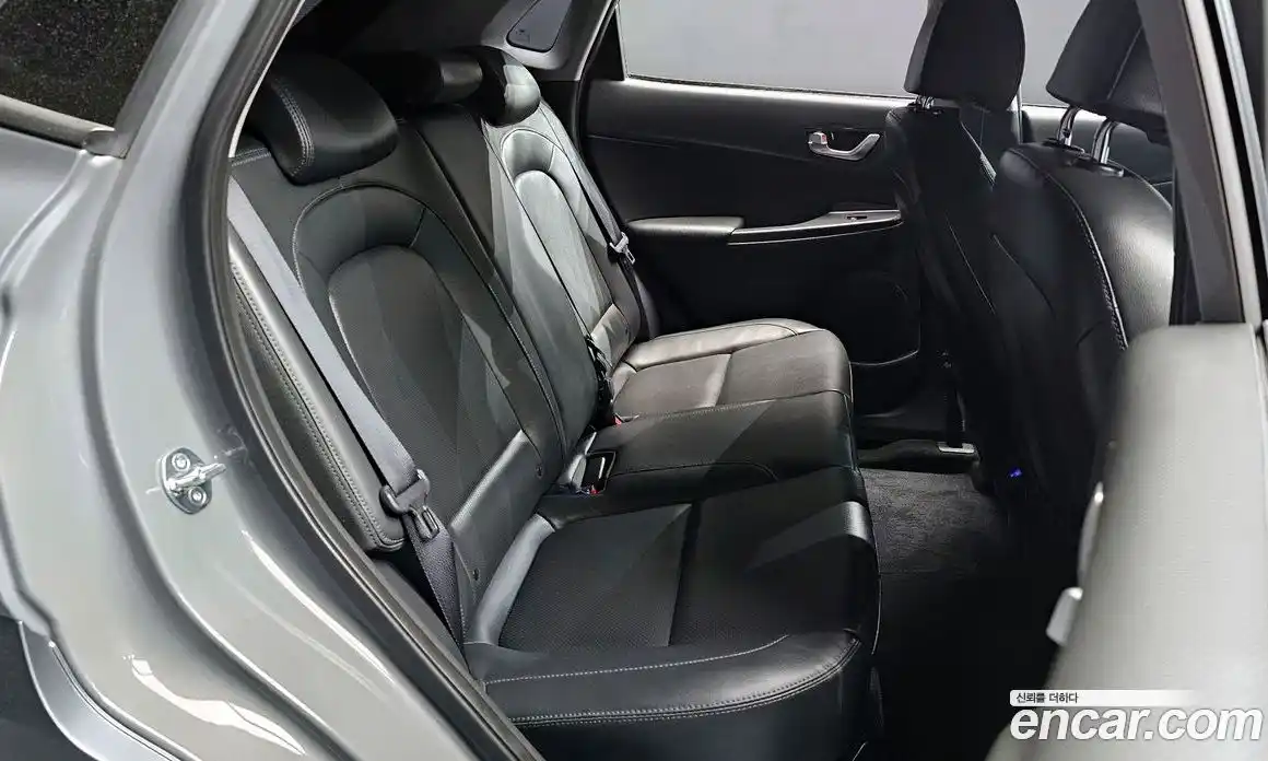 Hyundai Kona 2022 1.6 гидро, фото 17