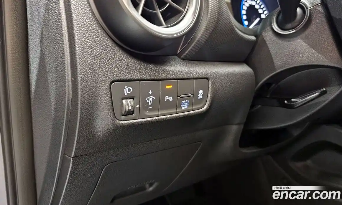Hyundai Kona 2022 1.6 гидро, фото 22