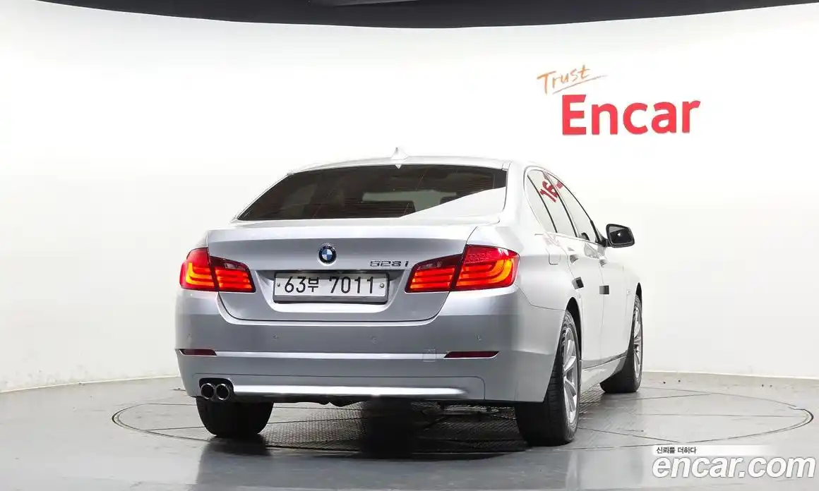 BMW 5-Series 2010 3.0 гидро, фото 4