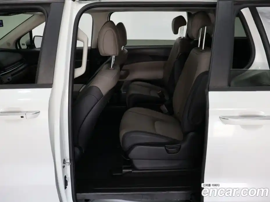 Kia Canival 2025 2.2 гидро, фото 10