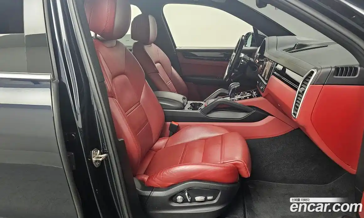Porsche Cayenne 2021 3.0 автомат (гидро), фото 10