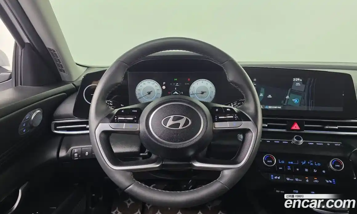 Hyundai Avante 2024 1.6 автомат (гидро), фото 20