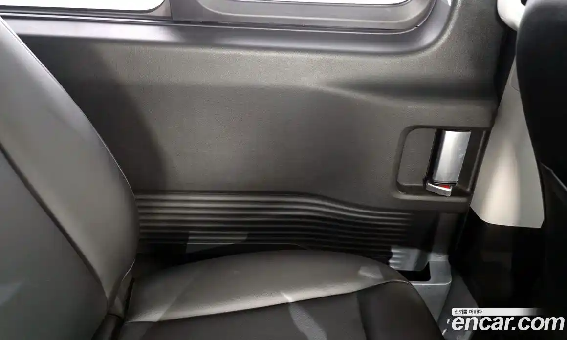 Hyundai Staria 2023 2.2 гидро, фото 14