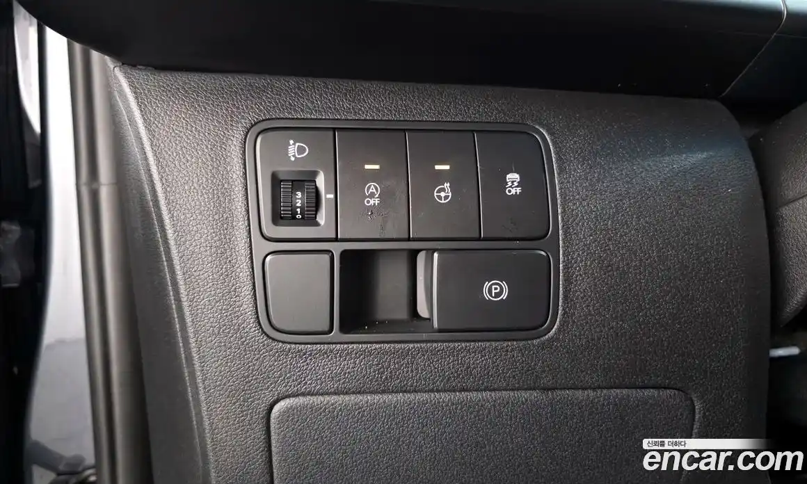 Hyundai Staria 2023 2.2 гидро, фото 27
