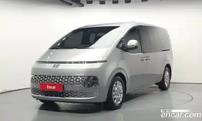 Hyundai Staria
