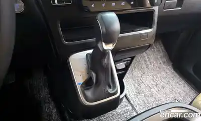 Hyundai Staria 2023 2.2 гидро, миниатюра 12