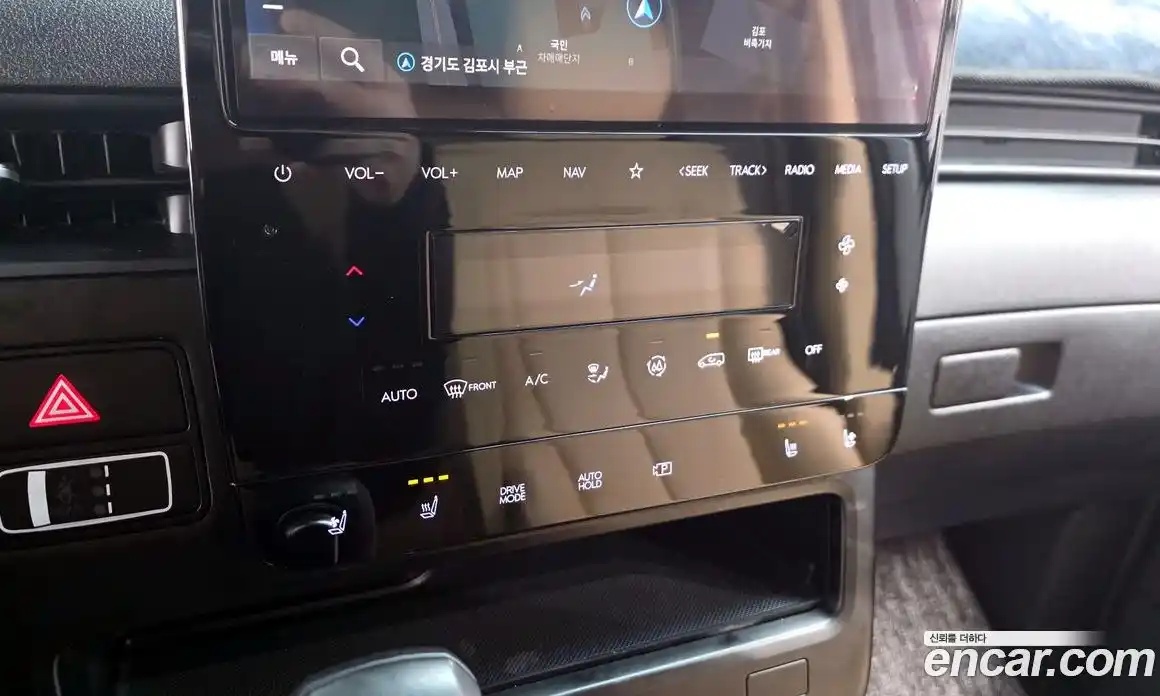 Hyundai Staria 2023 2.2 гидро, фото 28