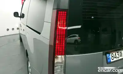 Hyundai Staria 2023 2.2 гидро, миниатюра 9