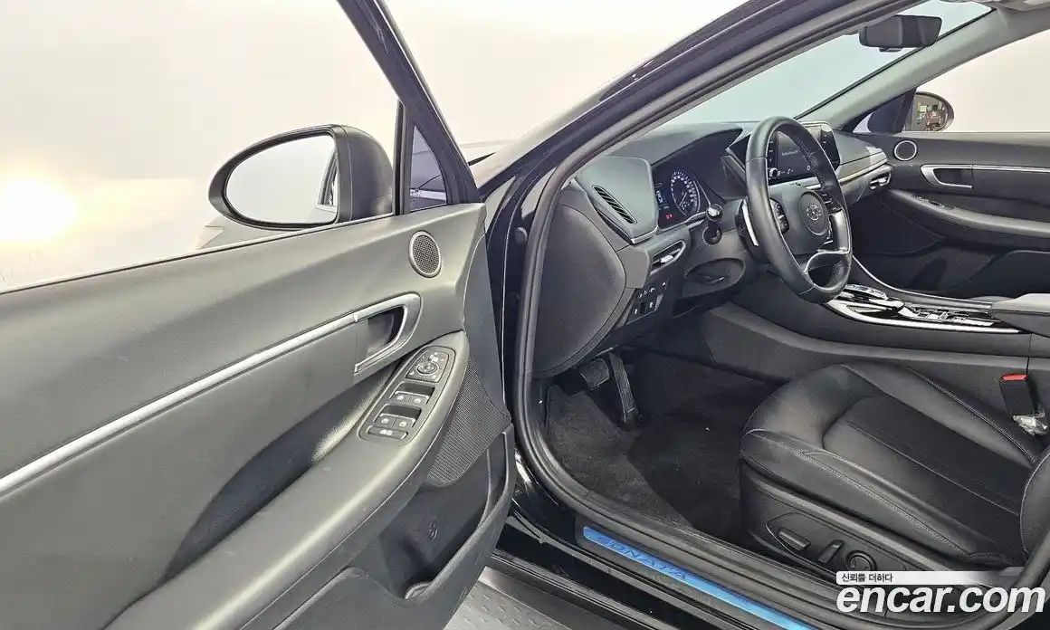 Hyundai Sonata 2021 2.0 автомат (гидро), фото 13
