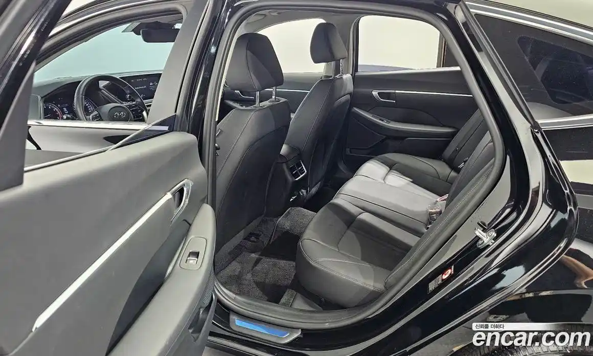 Hyundai Sonata 2021 2.0 автомат (гидро), фото 17