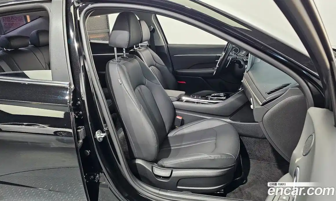 Hyundai Sonata 2021 2.0 автомат (гидро), фото 18