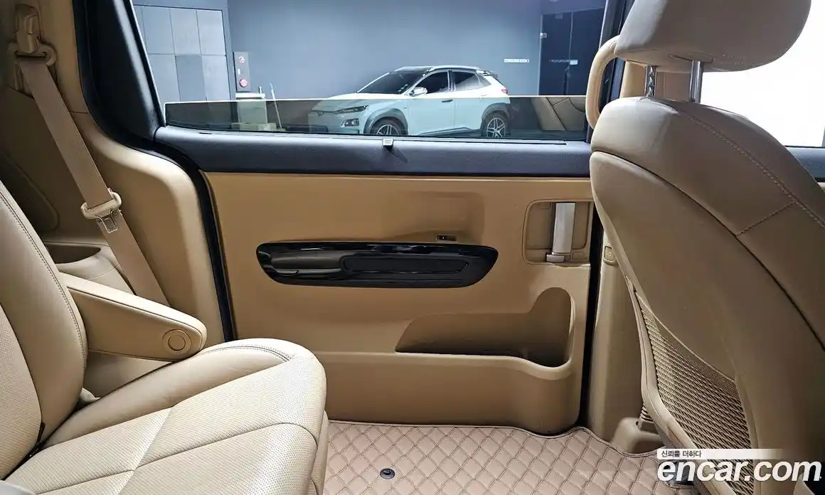 Kia Carnival 2018 3.3 автомат (гидро), фото 28