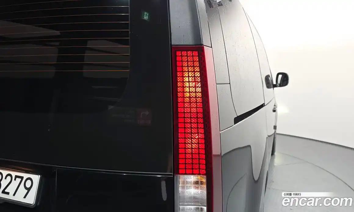 Hyundai Staria 2022 2.2 гидро, фото 8