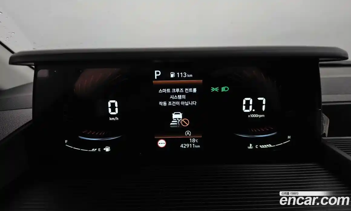 Hyundai Staria 2022 2.2 гидро, фото 10