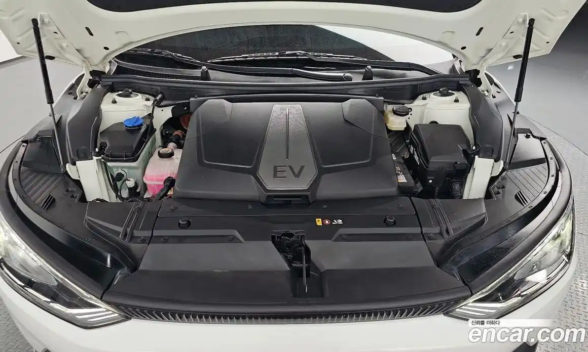 Kia EV6 2021 0.1 гидро, фото 5