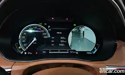 Genesis GV70 2023 2.5 автомат (гидро), миниатюра 11