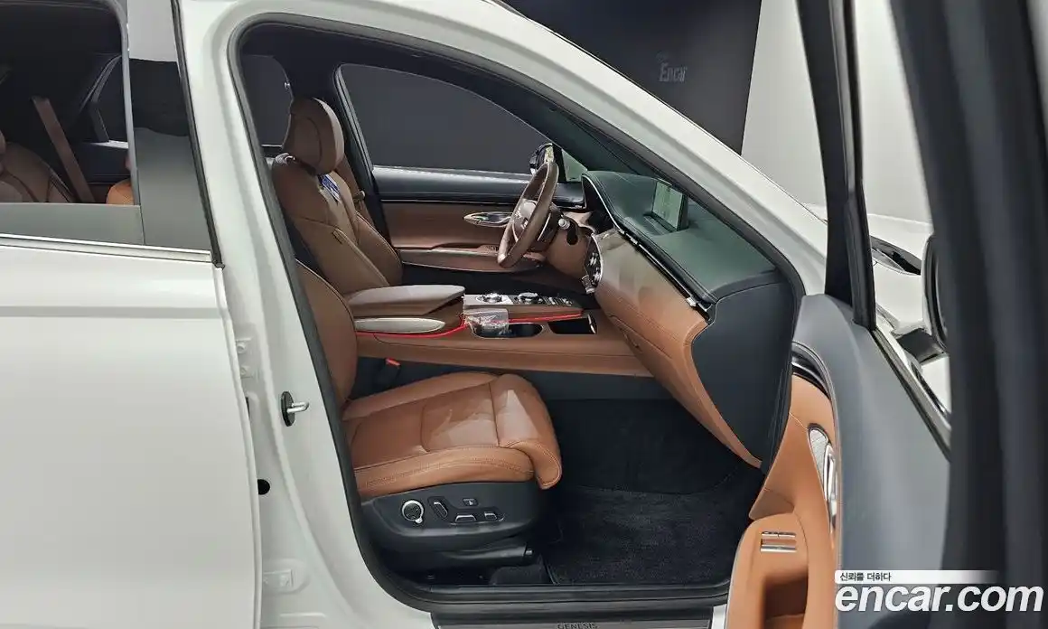 Genesis GV70 2023 2.5 автомат (гидро), фото 16