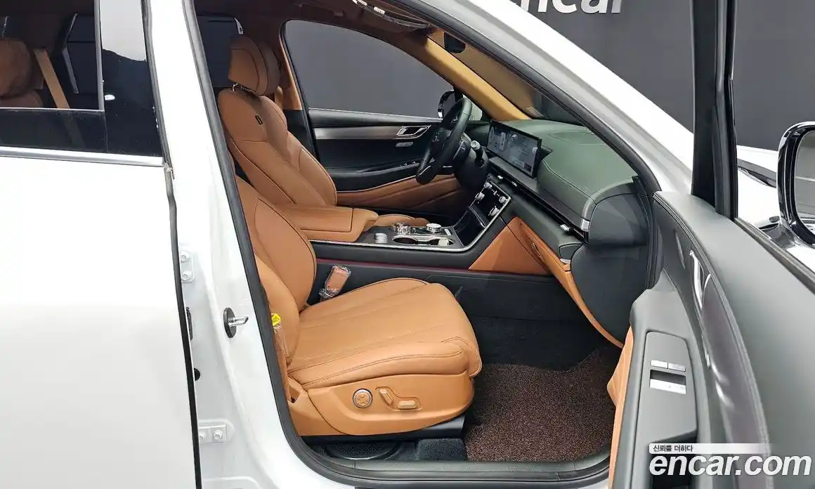 Genesis GV80 2024 2.5 гидро, фото 15