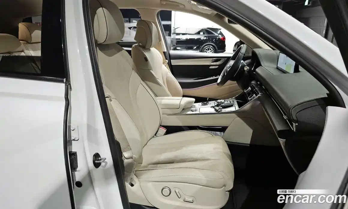 Genesis GV80 2023 3.0 гидро, фото 18