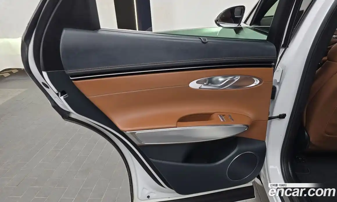 Genesis GV70 2021 2.5 автомат (гидро), фото 15