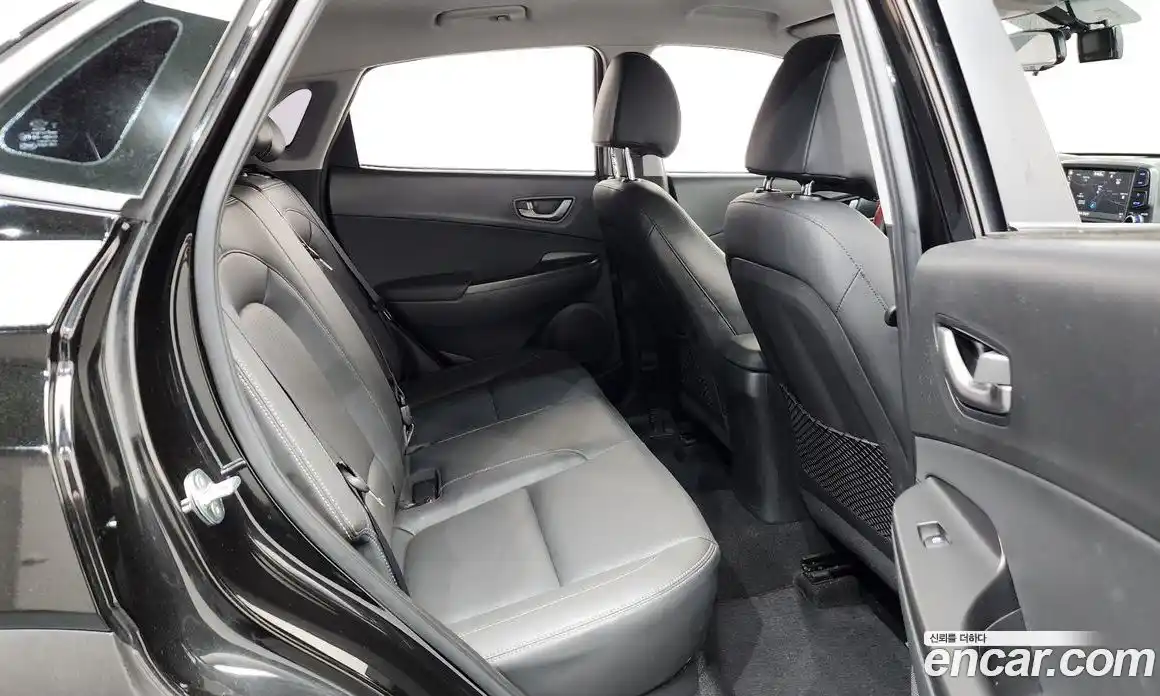 Hyundai Kona 2019 1.6 автомат (гидро), фото 16