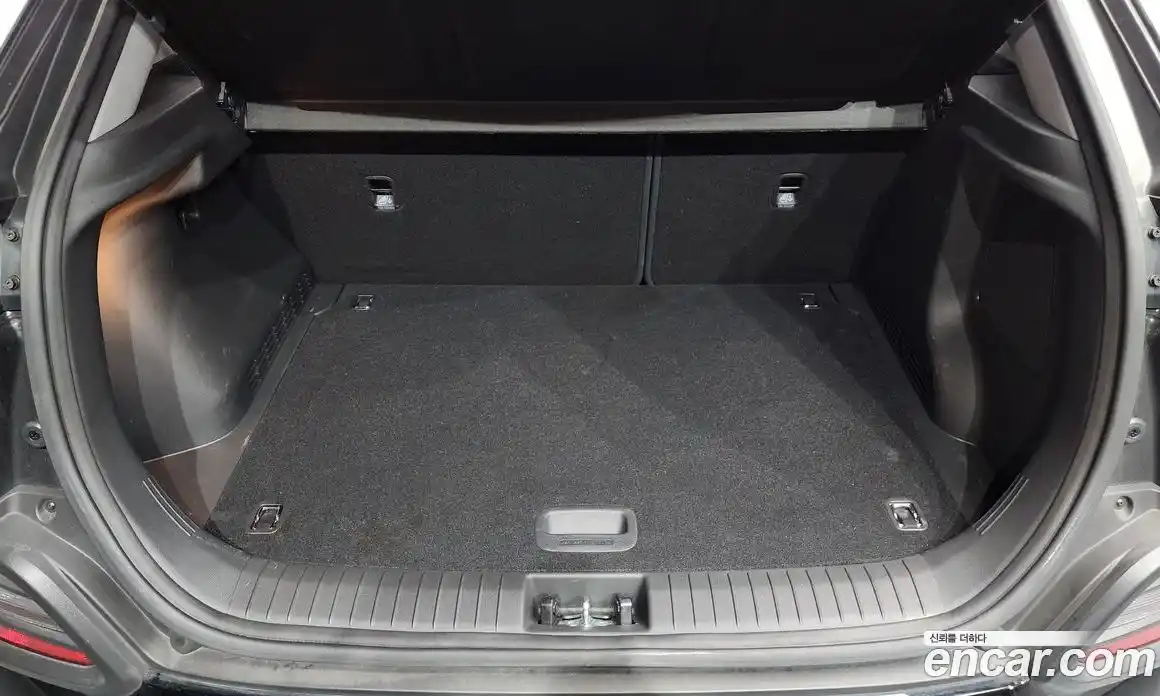 Hyundai Kona 2019 1.6 автомат (гидро), фото 23