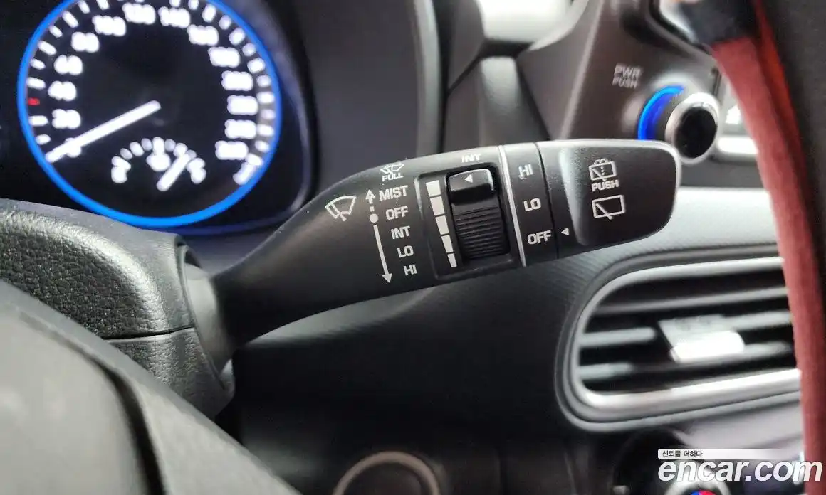 Hyundai Kona 2019 1.6 автомат (гидро), фото 28