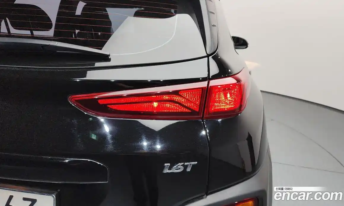 Hyundai Kona 2019 1.6 автомат (гидро), фото 8