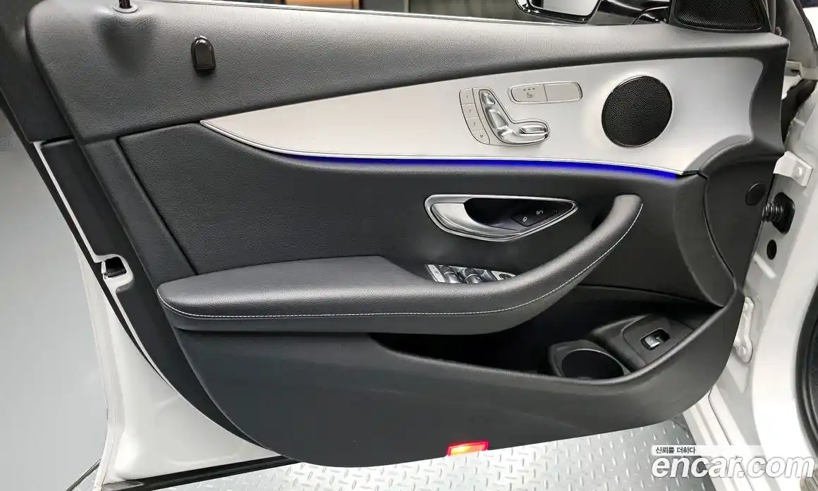Mercedes-Benz E-Class 2021 2.0 автомат (гидро), фото 14