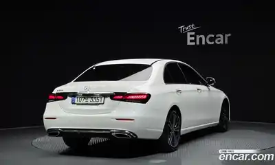 Mercedes-Benz E-Class 2021 2.0 автомат (гидро), миниатюра 2