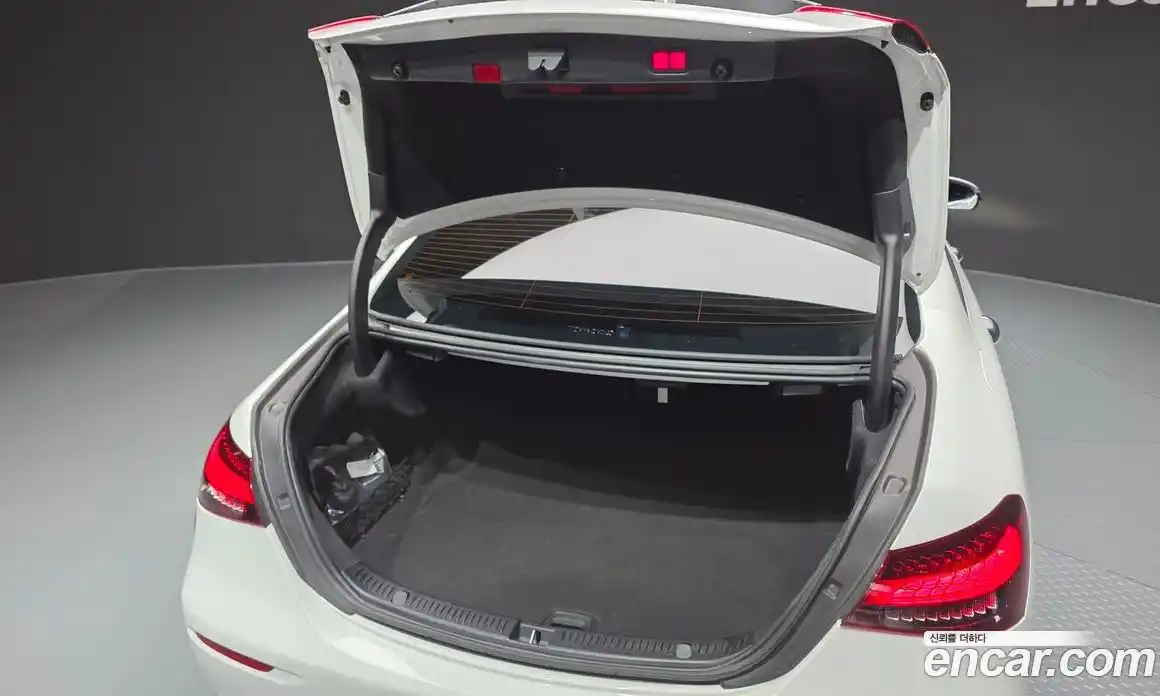 Mercedes-Benz E-Class 2021 2.0 автомат (гидро), фото 26