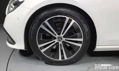 Mercedes-Benz E-Class 2021 2.0 автомат (гидро), миниатюра 5