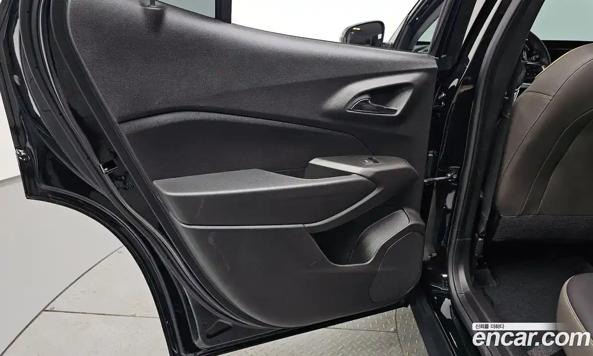 Chevrolet Trax 2023 1.2 гидро, фото 14