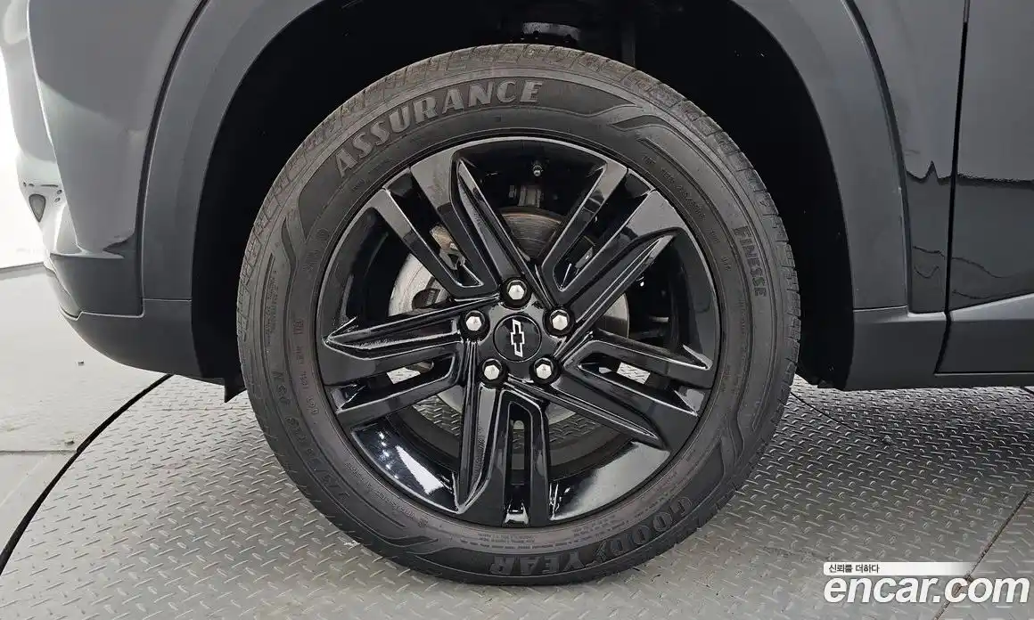 Chevrolet Trax 2023 1.2 гидро, фото 4