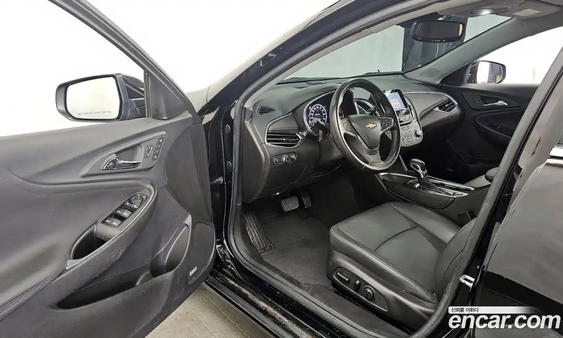 Chevrolet Malibu 2022 2.0 гидро, фото 13