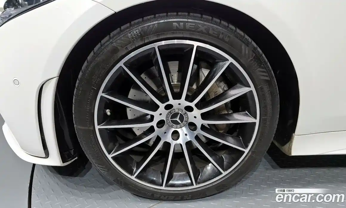Mercedes-Benz CLS-Class 2019 1.9 гидро, фото 5