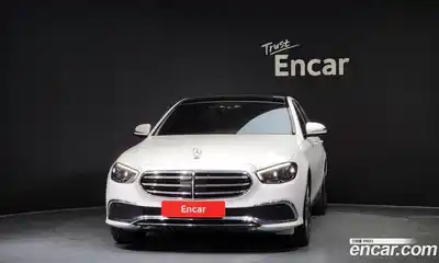Mercedes-Benz E-Class 2022 3.0 гидро, миниатюра 3