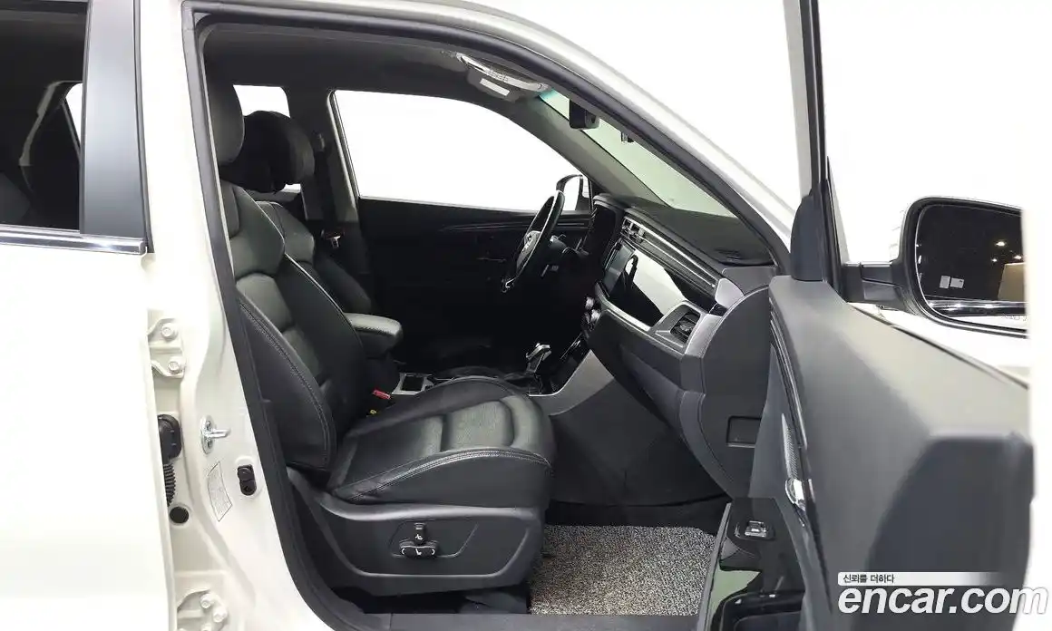 SsangYong Korando 2019 1.6 автомат (гидро), фото 17